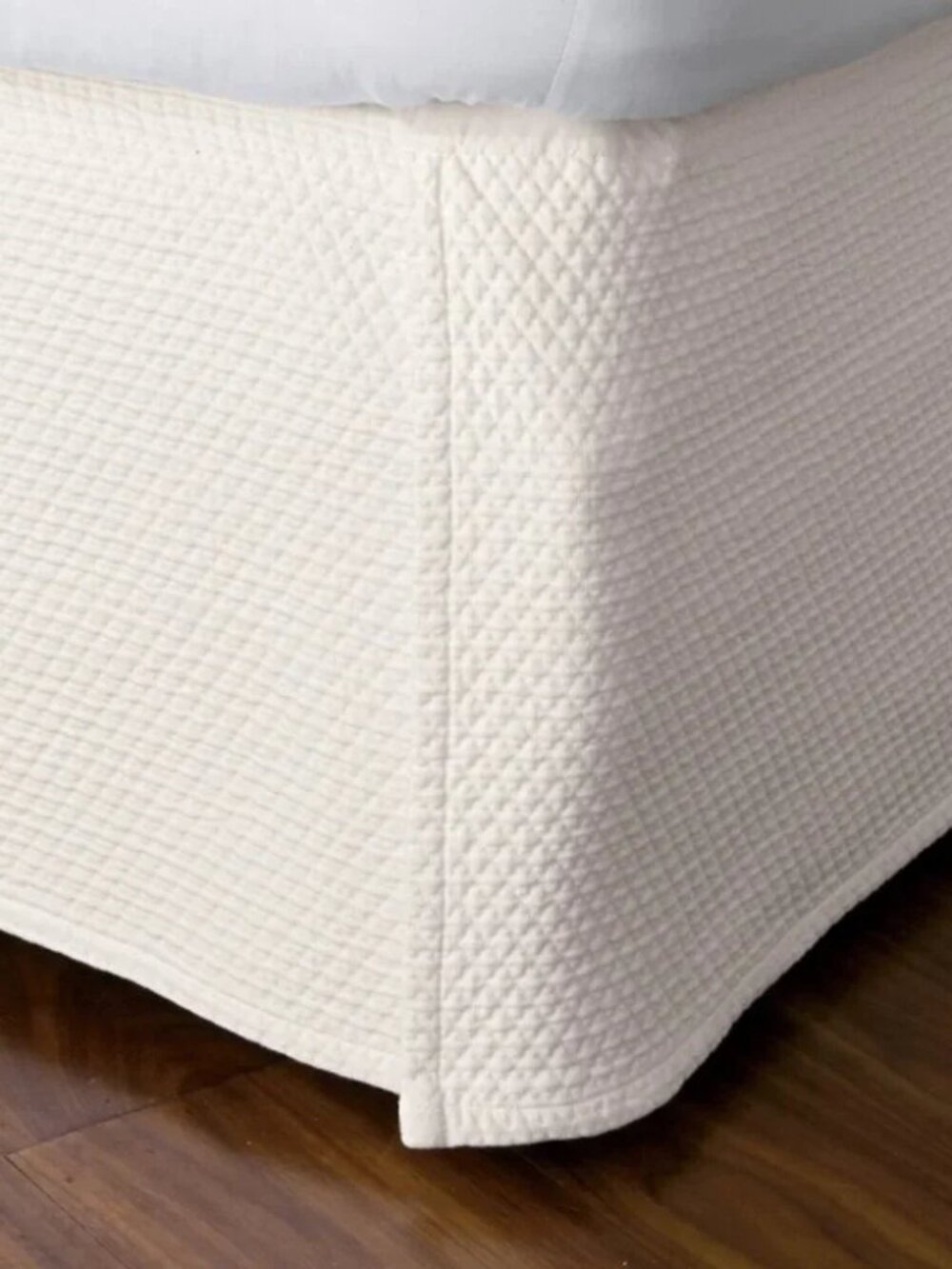 The Company Store Madelyn Egyptian Cotton Matelassé Ivory King Bed Skirt- New!
